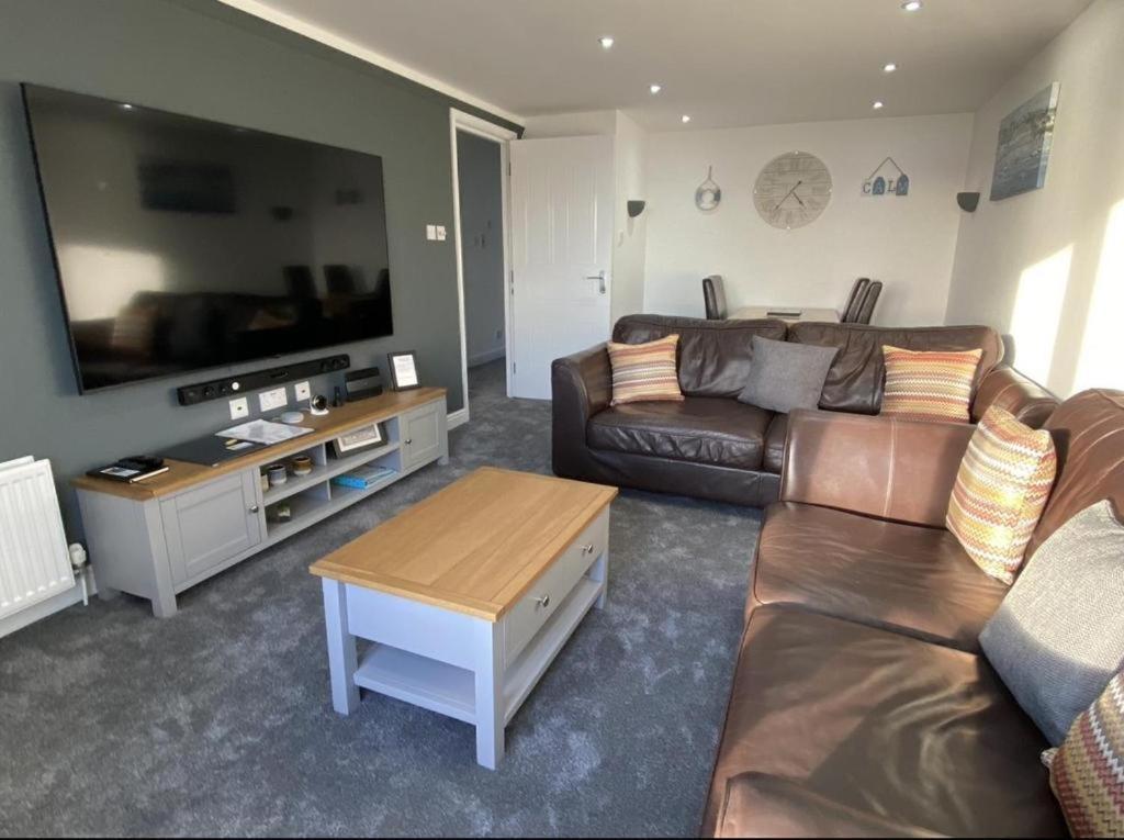 Super Prime Luxury Waterfront View Dbay By Tba Saint Davids (Fife) Exterior foto